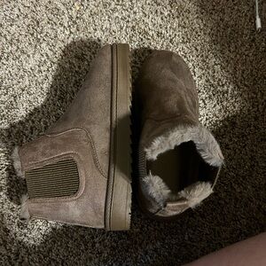 Brown Suede Ankle Boots with Fur Lining
